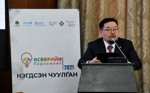 Өсвөрийн парламент: Цөлжилттэй тэмцэхэд анхаарал хандуулъя